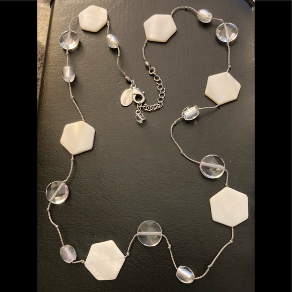 WHBM MOP & Glass Beaded Necklace - Picture 4 of 7